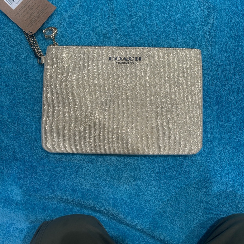 (NWT) Coach Gold Sparkle Wristlet